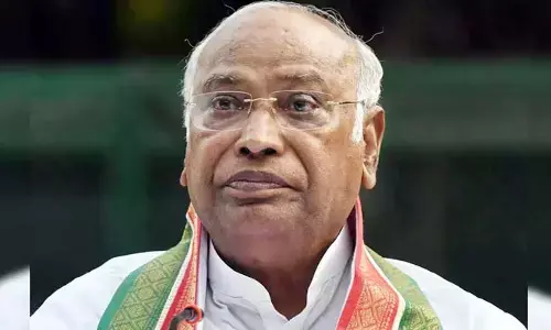 ఆరు గ్యారంటీల అమలుపై ఖర్గే కీలక ప్రకటన