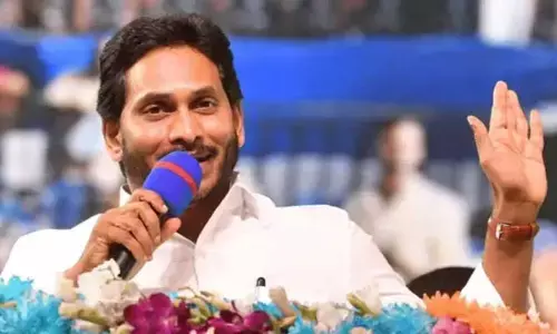 ప్రతి ఇంటికి బెంజ్ కారు, కిలో బంగారం.. సీఎం జగన్ సంచలన వ్యాఖ్యలు