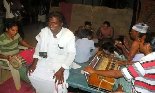 గడ్డం సమ్మయ్య ఆశ్రితులకే ఆశ్రితుడు...
