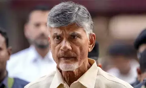 చంద్రబాబు గ్రాఫ్ ఎంత పడిపోయిందో తెలుసా?