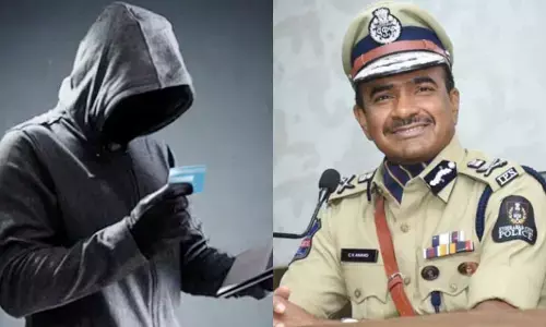 బరితెగించిన సైబర్ నేరగాళ్లు.. సీవీ ఆనంద్ పేరిట ఫేక్ అకౌంట్
