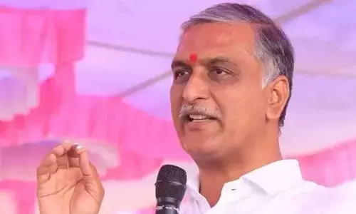మంత్రి కోమటిరెడ్డి వెంటనే క్షమాపణ చెప్పాలి.. హరీష్ రావు డిమాండ్