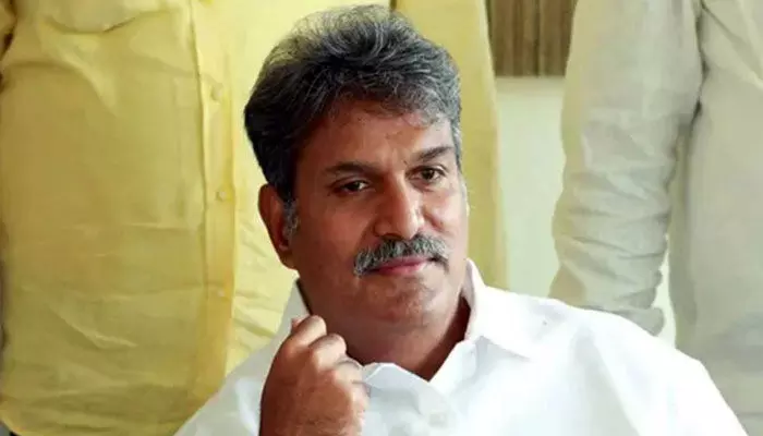ప్రజాసేవలో ఎప్పుడూ ఉంటా: కేశినేని నాని ఆసక్తికర వ్యాఖ్యలు ప్రజాసేవలో ఎప్పుడూ ఉంటా: కేశినేని నాని ఆసక్తికర వ్యాఖ్యలు