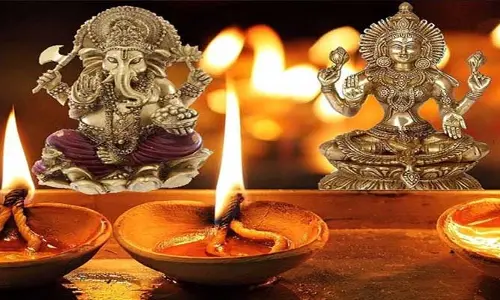 పూజలో దీపాలు వెలిగించేటప్పుడు పాటించాల్సిన నియమాలేంటో తెలుసా ?