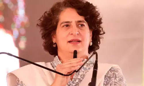 కేంద్ర బడ్జెట్‌పై ప్రియాంకా గాంధీ విమర్శలు