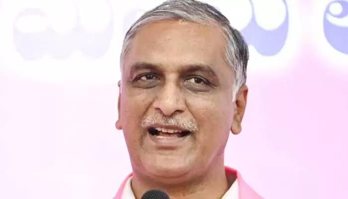 బీఆర్ఎస్ ప్రభుత్వంపై ఇలా ఎప్పుడైనా జరిగిందా?: హరీష్ రావు బీఆర్ఎస్ ప్రభుత్వంపై ఇలా ఎప్పుడైనా జరిగిందా?: హరీష్ రావు
