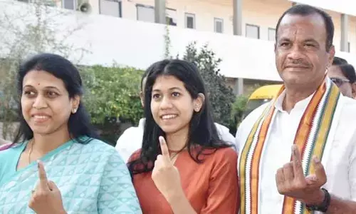 కోమటిరెడ్డి వెంకట్ రెడ్డి కూతురు పొలిటికల్ ఎంట్రీ.. నల్లగొండ నుంచి లోక్‌సభకు పోటీ?