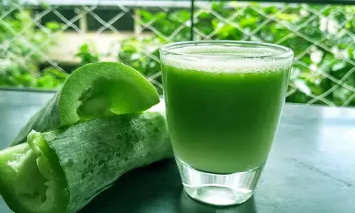 పొట్లకాయ జ్యూస్..  ఆ సమస్యలకు ఉపయోగపడుతుందని తెలుసా?