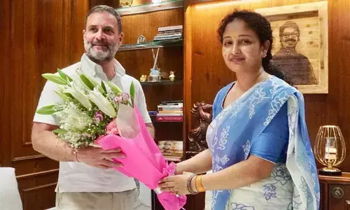 హేమంత్ సోరెన్ భార్యతో రాహుల్ భేటీ..