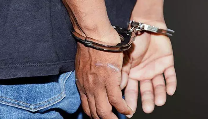 త్రిపురలో 23 మంది బంగ్లాదేశ్ స్మగ్లర్ల అరెస్టు: 6,250 కిలోల చక్కెర స్వాధీనం