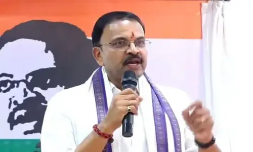 వైసీపీ ఎన్నికల ప్రచారంలా రాష్ట్ర బడ్జెట్.. మాజీ జేడీ సంచలన వ్యాఖ్యలు