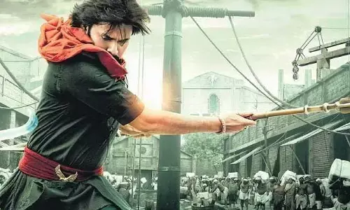పవన్ ఫ్యాన్స్‌కు బిగ్ షాక్.. హరిహర వీరమల్లు నుంచి క్రిష్ అవుట్?