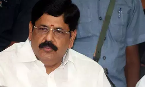 వైసీపీ నుంచి బయటకు రాలేదు.. ఆనం సంచలన వ్యాఖ్యలు