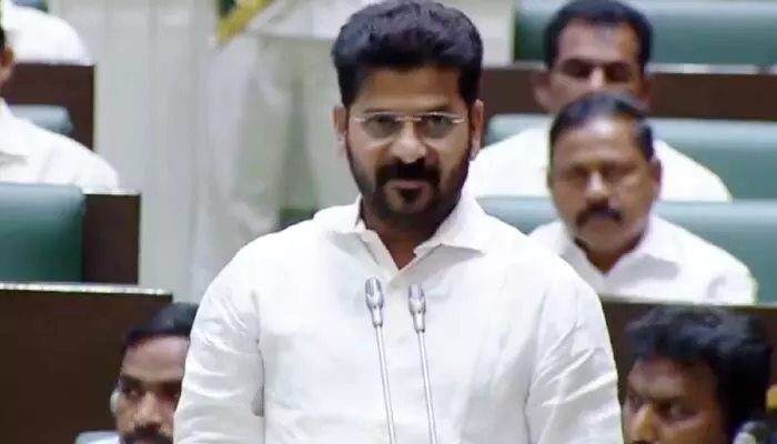 BREAKING: తెలంగాణ తల్లి, ప్రభుత్వ అధికారిక చిహ్నంపై సీఎం రేవంత్ కీలక వ్యాఖ్యలు BREAKING: తెలంగాణ తల్లి, ప్రభుత్వ అధికారిక చిహ్నంపై సీఎం రేవంత్ కీలక వ్యాఖ్యలు