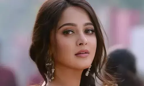 స్లిమ్ లుక్‌తో షాకిచ్చిన అనుష్క శెట్టి.. గుడ్ న్యూస్ చెప్పేసిందిగా!