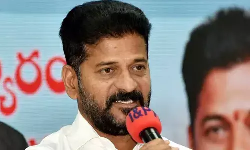 కాంగ్రెస్‌లోకి 20 మంది బీఆర్ఎస్ ఎమ్మెల్యేలు.. CM రేవంత్ రియాక్షన్ ఇదే!