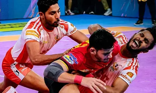 పీకేఎల్‌లో ప్లే ఆఫ్స్‌కు అర్హత సాధించిన గుజరాత్ జెయింట్స్.. ఆ జట్టు నేరుగా సెమీస్‌కు..