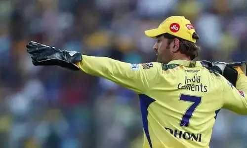 ధోనీ జెర్సీ నం.7 ధరించడం వెనుక చాలా లెక్కలు.. రివీల్ చేసిన మహేంద్రుడు