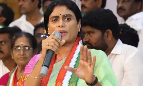 అక్కడ నియంతను తెచ్చా.. ఇక్కడ నియంతలను దింపేందుకు వచ్చా.. వైఎస్ షర్మిల