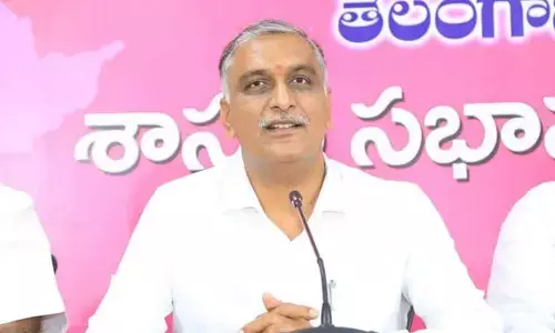 సీఎం, డీప్యూటీ సీఎం ఏం సమాధానం చెబుతారు?.. హరీష్ రావు సూటి ప్రశ్న!