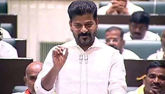 ప్రజాస్వామ్యంలో.. రాచరికపు పోకడలెందుకు? ప్రజాస్వామ్యంలో.. రాచరికపు పోకడలెందుకు?