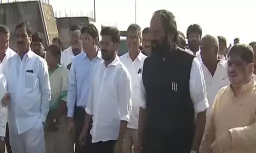 మేడిగడ్డకు చేరుకున్న సీఎం బృందం