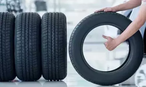 టైర్స్ నలుపు రంగులోనే ఎందుకు ఉంటాయో తెలుసా?