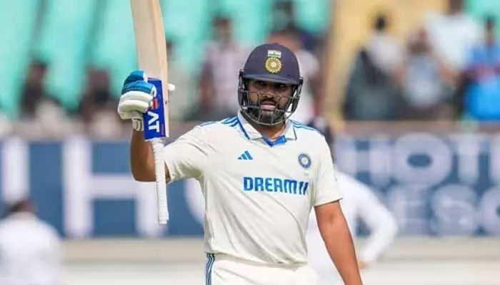 ధోని రికార్డు బ్రేక్ చేసిన రోహిత్ శర్మ.. టెస్టుల్లో అరుదైన ఘనత ధోని రికార్డు బ్రేక్ చేసిన రోహిత్ శర్మ.. టెస్టుల్లో అరుదైన ఘనత