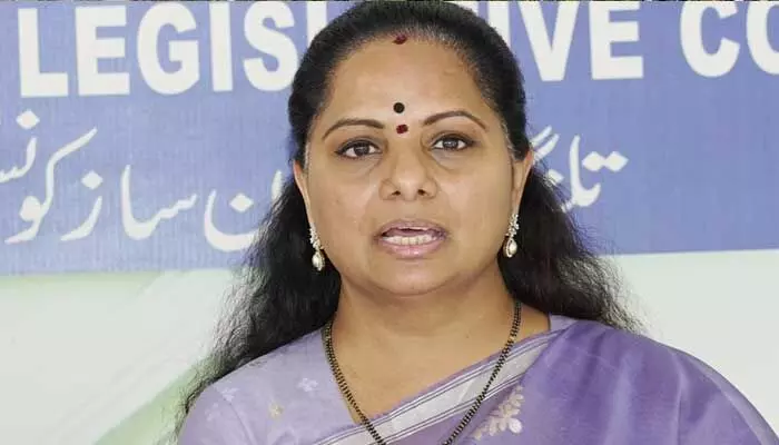 కుల గణనపై స్పందించిన కవిత.. కాంగ్రెస్ సర్కార్కు మరో డిమాండ్ కుల గణనపై స్పందించిన కవిత.. కాంగ్రెస్ సర్కార్కు మరో డిమాండ్