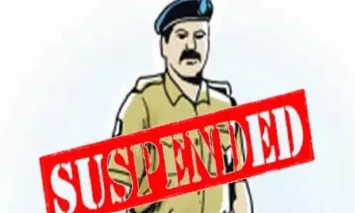 దండేప‌ల్లి సబ్ ఇన్‌స్పెక్టర్‌పై వేటు