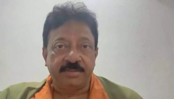 Breaking: టీడీపీ, జనసేన బాత్ రూమ్ లో వాటిని చూసుకుంటున్నారు.. ఆర్జీవీ Breaking: టీడీపీ, జనసేన బాత్ రూమ్ లో వాటిని చూసుకుంటున్నారు.. ఆర్జీవీ