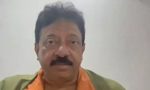 Breaking: టీడీపీ, జనసేన బాత్ రూమ్ లో వాటిని చూసుకుంటున్నారు.. ఆర్జీవీ
