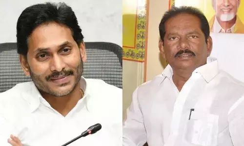 నూజివీడులో టీడీపీకి భారీ షాక్.. సీఎం జగన్‌ను కలిసిన ముద్దరబోయిన