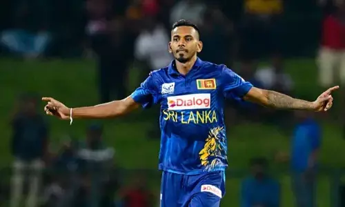 కేకేఆర్ జట్టులోకి శ్రీలంక స్టార్ పేసర్.. చమీరాను ఎంతకు కొనుగోలు చేసిందంటే?