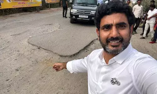 అనంతలోకాలకు మార్గాలు... అనకాపల్లి రహదారులు!