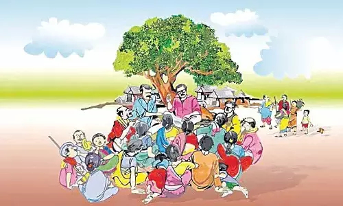 ఉత్సవ విగ్రహాలుగా స్థానిక సంస్థలు