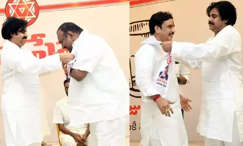 పవన్ సమక్షంలో కీలక నేతల చేరిక