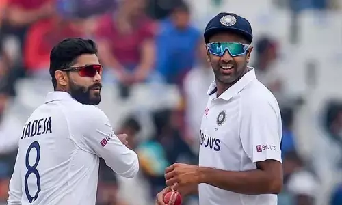 నాలుగు టెస్టులో నలుగురు స్పిన్నర్లతో భారత్ బరిలోకి..?