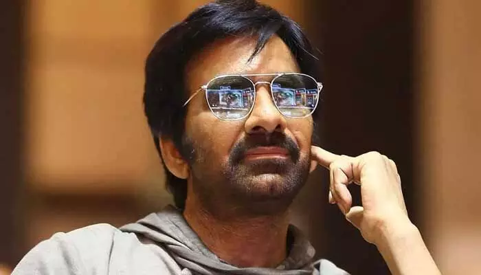 మహేష్ బాబు, అల్లు అర్జున్ కు పోటీగా రవితేజ.. పేరుకు తగ్గట్టుగానే మాస్ ఏరియాలో మల్టీప్లెక్స్ మహేష్ బాబు, అల్లు అర్జున్ కు పోటీగా రవితేజ.. పేరుకు తగ్గట్టుగానే మాస్ ఏరియాలో మల్టీప్లెక్స్