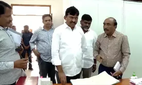 ఉద్యోగులకు మంత్రి పొంగులేటి వార్నింగ్!