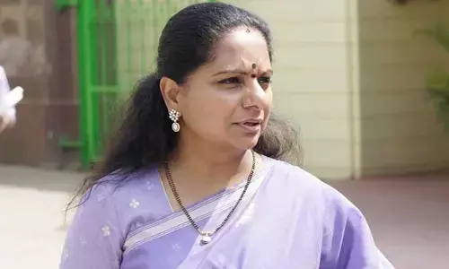 ఢిల్లీ లిక్కర్ కేసు: CBI విచారణకు వెళ్లొద్దని కవిత నిర్ణయం?