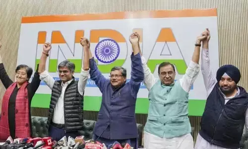 కాంగ్రెస్, ఆప్ మధ్య పొత్తు ఖరారు: ఆ రాష్ట్రాల్లో సీట్ల సర్దుబాటుకు ఓకే