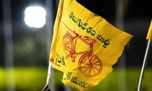 టీడీపీకి బిగ్ షాక్.. పార్టీకి కీలక నేతల రాజీనామా
