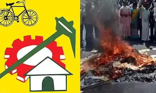 టీడీపీలో చిచ్చు రేపిన తొలి జాబితా.. పెనుగొండలో తీవ్ర వ్యతిరేకత