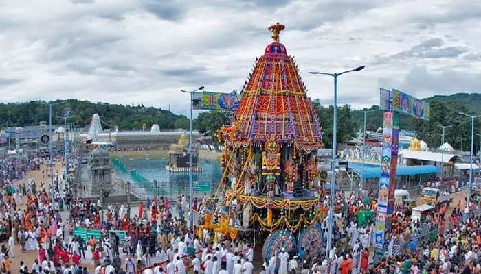 ఆంజనేయస్వామి రథోత్సవంలో అపశృతి.. ఆరుగురు భక్తులకు తీవ్ర గాయాలు