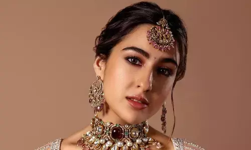 Sara Ali Khan : చిన్న హోటల్‌లో బస చేస్తోన్న సారా.. షాక్‌లో నెటిజన్లు!!