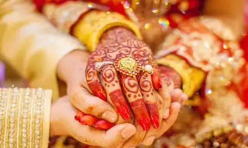 మహిళలకు పుట్టినింటి ‘ఇంటిపేరు’.. కోర్టుకు చేరిన వ్యవహారం
