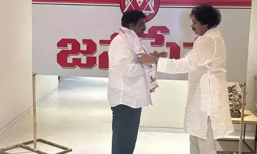 జనసేనలో చేరిన మాజీ మంత్రి.. ఆహ్వానించిన పవన్ కల్యాణ్