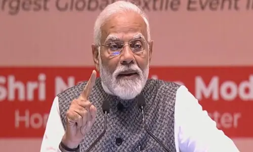 యూపీఏ హయాంలో రైతుల నిధుల లూటీ : ప్రధాని మోడీ