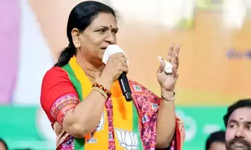 DK Aruna: కాంగ్రెస్, బీఆర్ఎస్‌కు మధ్య లోపాయికారి ఒప్పందం ఉంది: డీకే అరుణ ఘాటు వ్యాఖ్యలు